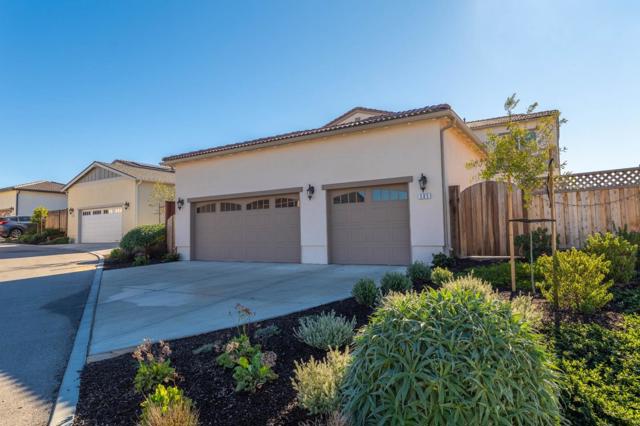 585 Santa Lucia Way, Marina CA: https://media.crmls.org/mediaz/0646b9ec-c284-47e7-8789-81e5574a0da0.jpg