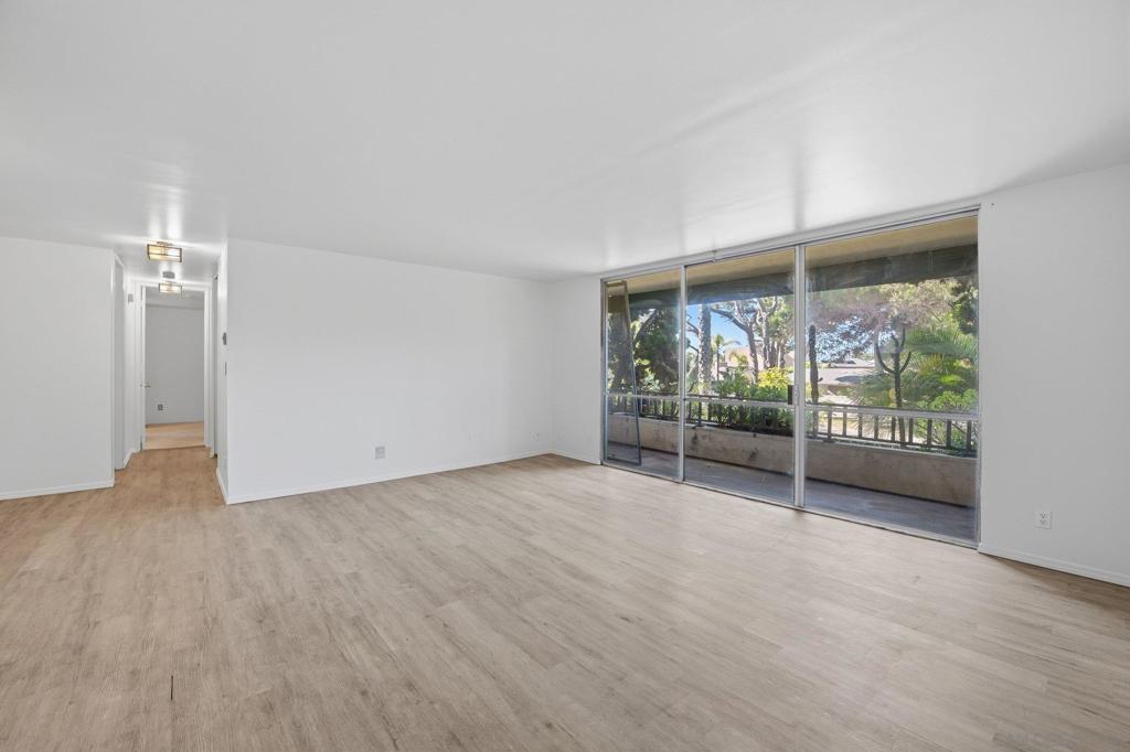 6455 La Jolla Blvd - photo 7