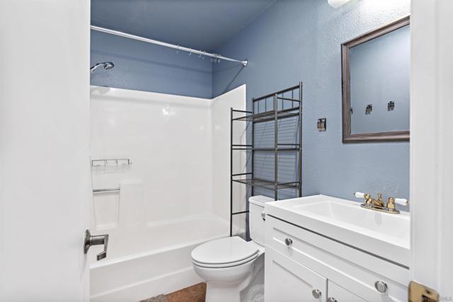6330 Genesee Ave, San Diego CA: https://media.crmls.org/mediaz/06488568-797a-44a7-a4e9-dfb195646fc5.jpg