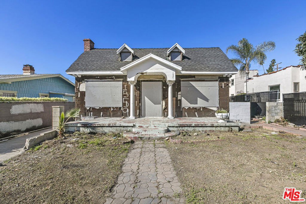 1559 N Harvard Boulevard, Los Angeles, CA 90027