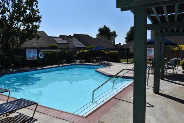 Detail Gallery Image 16 of 16 For 2469 Turnbridge, Escondido,  CA 92027 - 2 Beds | 2 Baths