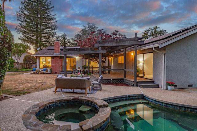 20412 CUNNINGHAM Place, Saratoga CA: https://media.crmls.org/mediaz/064982a6-80a0-4d5f-abc0-04ed008fcd4c.jpg