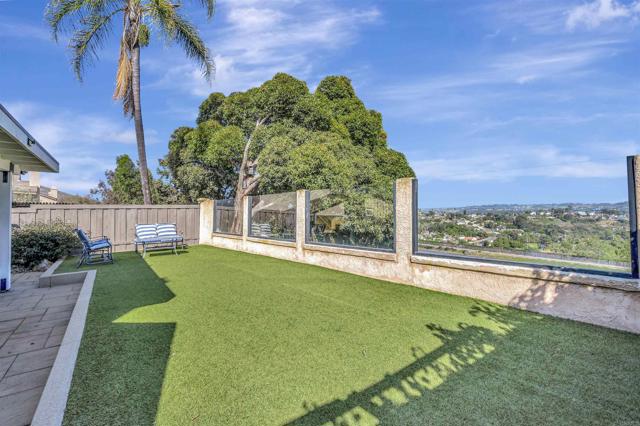 Detail Gallery Image 19 of 49 For 9525 High Park Ln, Rancho Penasquitos,  CA 92129 - 3 Beds | 3 Baths