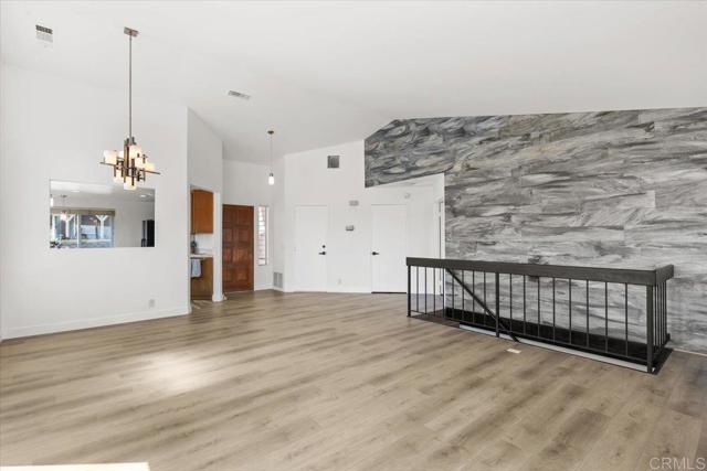 1435 Archwood Place, Escondido CA: https://media.crmls.org/mediaz/064b31f0-7f73-400b-85f2-5a6d222b67dd.jpg