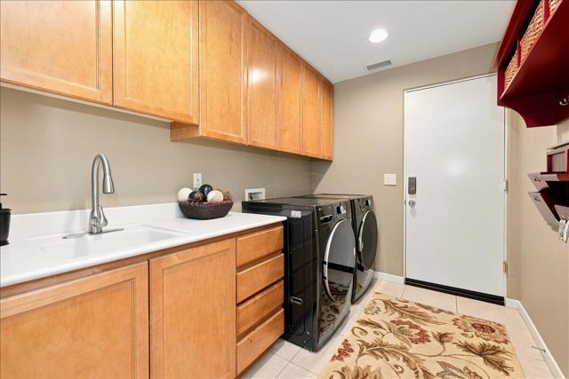 370 Gold Canyon Drive, Palm Desert, CA 92211