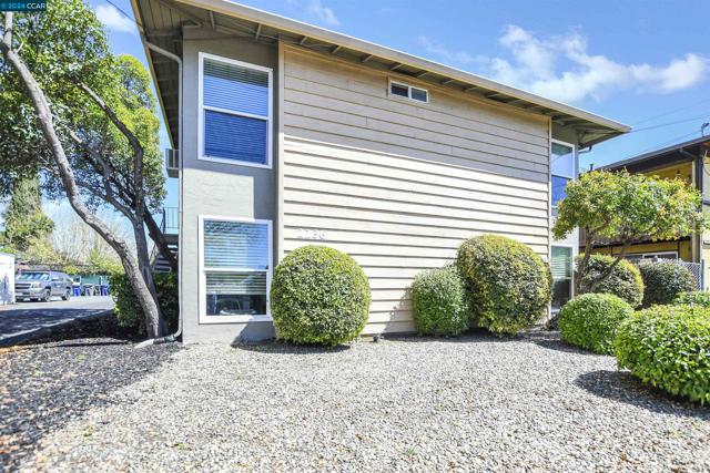 Image 1 of 37 For 2236 Hillsborough Ct