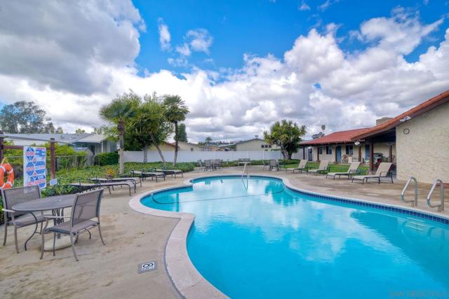 1001 S Hale Ave, Escondido CA: https://media.crmls.org/mediaz/064d1cf5-d7b8-4b12-bc61-49aaf9a9ac83.jpg
