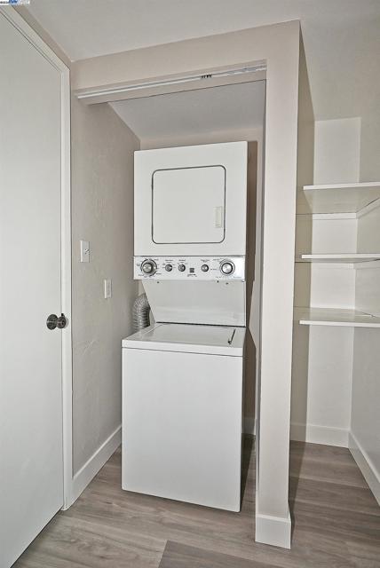 19100 Crest Ave, Castro Valley CA: https://media.crmls.org/mediaz/064d5709-3cef-4654-bad9-da4d6d8d35b2.jpg