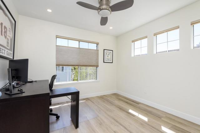 1 Passage Lane, Redwood City CA: https://media.crmls.org/mediaz/064e8255-cb5b-48e5-b95b-2febdff172e8.jpg