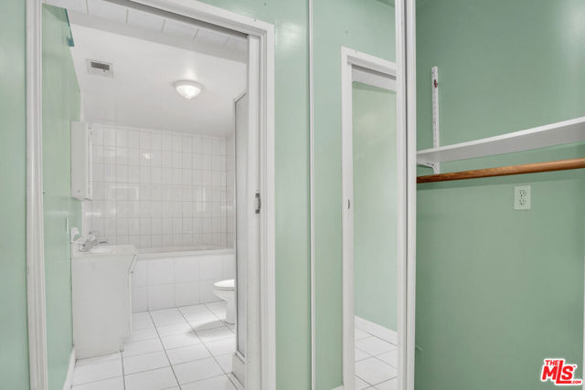 7275 Fountain Avenue, Los Angeles CA: https://media.crmls.org/mediaz/064ed0c6-9adf-4537-8743-b8fe1f94d7c6.jpg