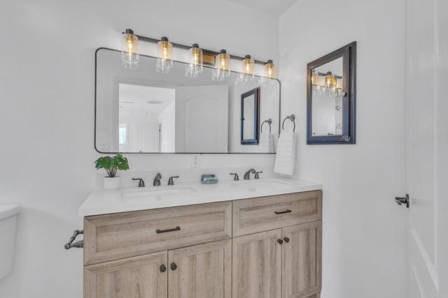9850 Arapaho St, Spring Valley CA: https://media.crmls.org/mediaz/064eee76-0507-4c5c-aff7-9030975ffbce.jpg