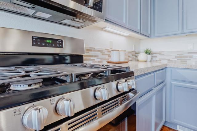 4647 Hampton Falls Place, San Jose CA: https://media.crmls.org/mediaz/0650ebe2-2ed0-4a8b-a6ab-37e5e956d26d.jpg