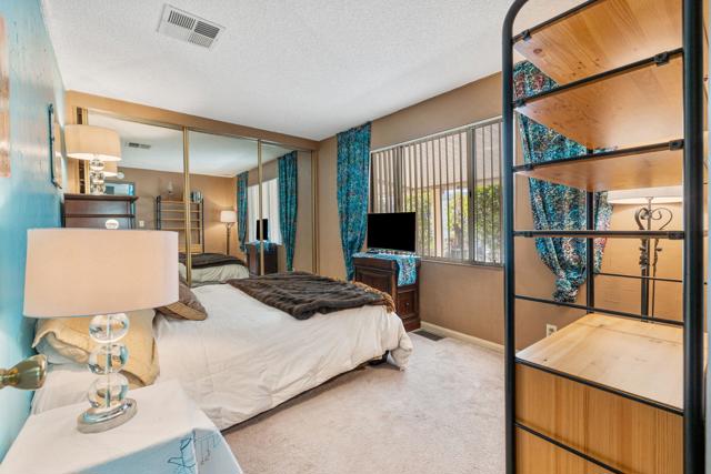 Image 32 of 42 For 206 Marisma Way