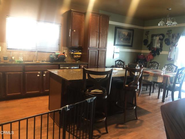 Detail Gallery Image 13 of 38 For 9116 Kellyann St, Bakersfield,  CA 93313 - 4 Beds | 2 Baths