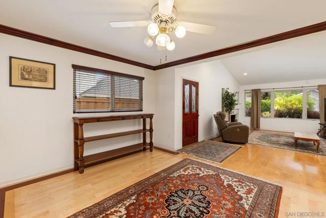 1745 Tamarack Ave, Carlsbad CA: https://media.crmls.org/mediaz/06527190-0810-4512-b089-7a80ea392771.jpg