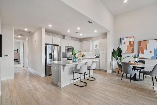 47382 Mission Falls Court, Fremont CA: https://media.crmls.org/mediaz/065291bd-c639-4cf9-bf7c-a136a8f6bfae.jpg