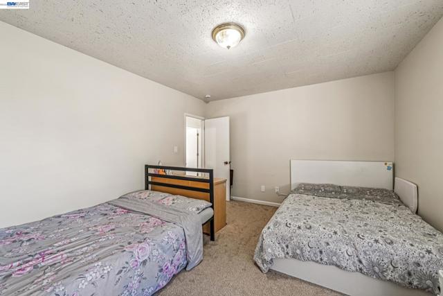 Image 18 of 23 For 2242 Santa Clara Ave