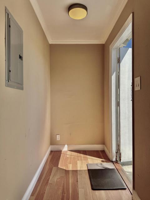 3801 Pacific Boulevard, San Mateo CA: https://media.crmls.org/mediaz/0653c067-4985-4f07-a8cf-561583cc5bd7.jpg