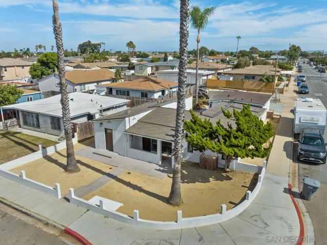 1195 Georgia A-C, Imperial Beach CA: https://media.crmls.org/mediaz/0653d5c0-bd11-4f1d-a44e-d634ce65b3b5.jpg