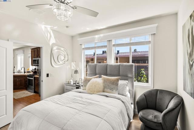 65 Pali, Pittsburg CA: https://media.crmls.org/mediaz/06541793-c095-488a-bd9c-f5289afce1d5.jpg