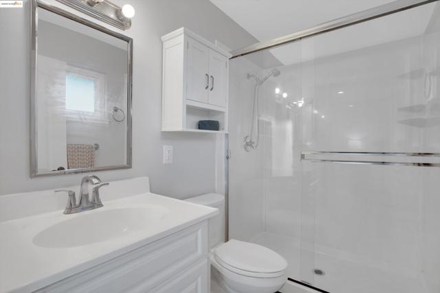 1166 Hibiscus Way, Livermore CA: https://media.crmls.org/mediaz/065462eb-d6eb-4855-8c51-de8fb3e2aa78.jpg