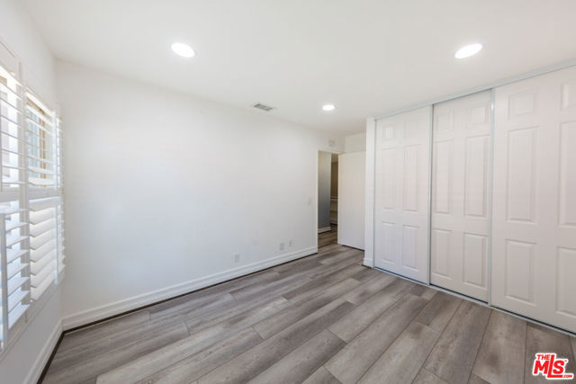 1017 Via Colinas, Thousand Oaks CA: https://media.crmls.org/mediaz/06570b84-5444-4001-aff6-652ee21581f8.jpg