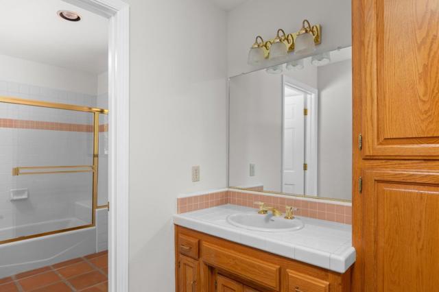 9400 Corriente Road, Atascadero CA: https://media.crmls.org/mediaz/0657e4c2-914f-47ab-97ca-c8f2ee5f3e12.jpg