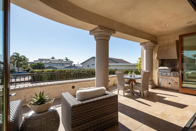 238 Date Ave, Carlsbad CA: https://media.crmls.org/mediaz/0658ae14-b773-4ffb-a3bb-877048c41c07.jpg
