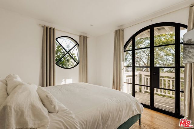 6 Bed Home for Sale in Los Angeles, California