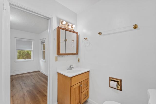 1760 48th Avenue, Capitola CA: https://media.crmls.org/mediaz/065928d2-9462-4cd8-880e-832cc6b382c9.jpg