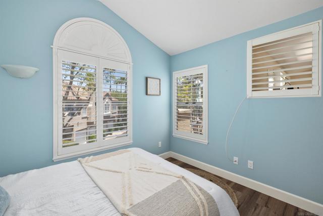 11320 Camino Playa Cancun, San Diego CA: https://media.crmls.org/mediaz/06598258-b464-448e-9010-6199e05214d0.jpg