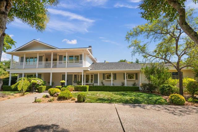 14228 Amherst Court, Los Altos Hills CA: https://media.crmls.org/mediaz/06598e56-091a-44f1-be1d-b36625257617.jpg