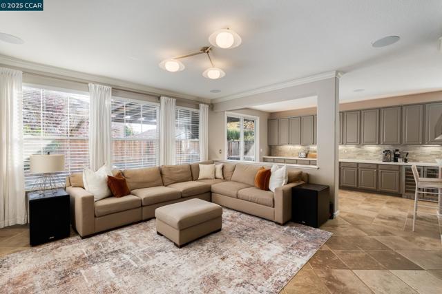 84 Plumeria Ct, Danville CA: https://media.crmls.org/mediaz/06599bca-6a20-4798-b580-5682b07d5247.jpg