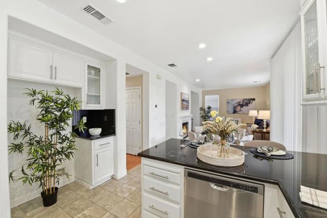 2979 Stallion Way, San Jose CA: https://media.crmls.org/mediaz/065a84d9-bf46-4da5-a66d-f934848052b1.jpg