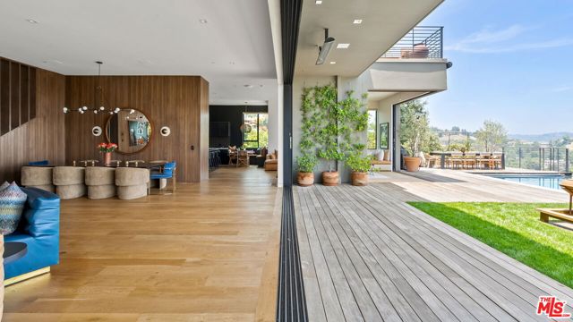 1030 Somera Road, Los Angeles CA: https://media.crmls.org/mediaz/065b405a-50e6-4be2-b744-8418dbd55356.jpg