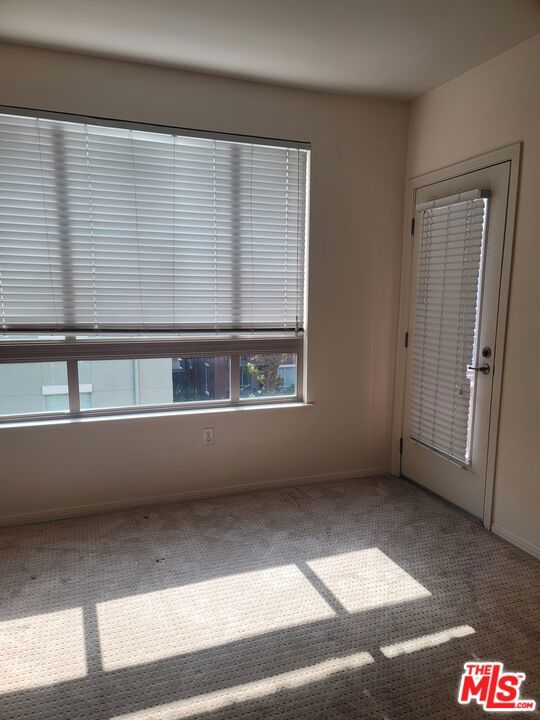 100 S Alameda Street #453