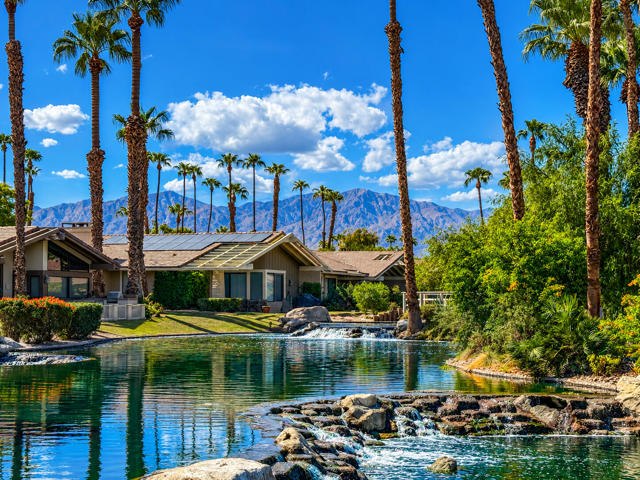 109 Deer Spring Way, Palm Desert, CA 92211