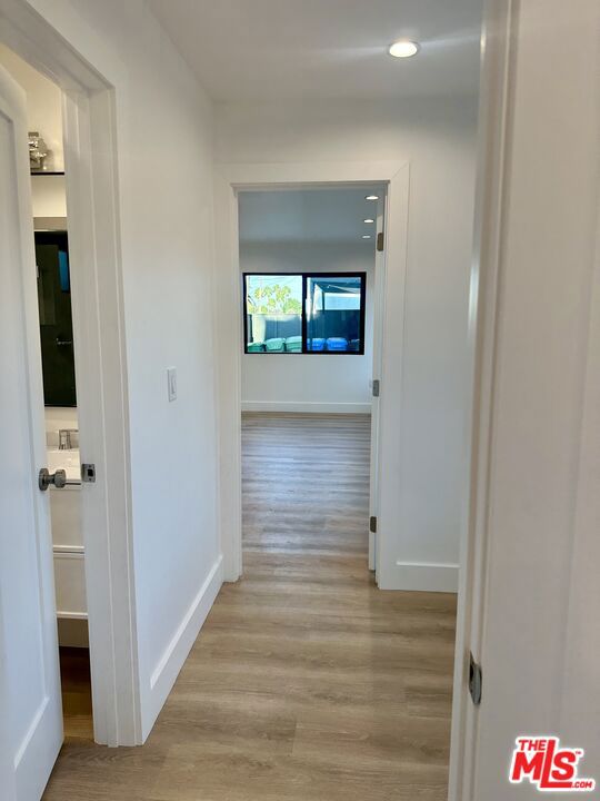 5414 S Mullen Avenue, Los Angeles CA: https://media.crmls.org/mediaz/065c540e-9115-4880-a179-755213dbdfd7.jpg