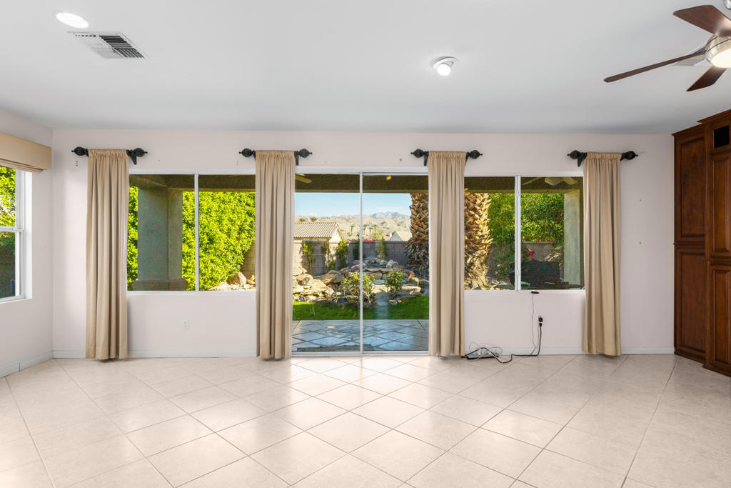 MLS #219139751DA image #8