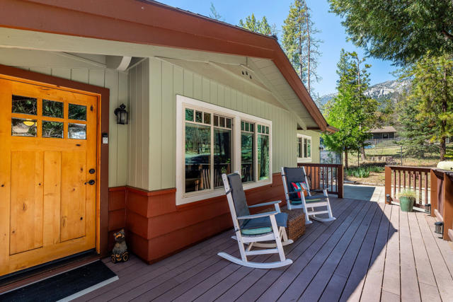 25445 Palomar Road, Idyllwild CA: https://media.crmls.org/mediaz/065e2c1b-90f9-4698-a497-10d74a35cab3.jpg