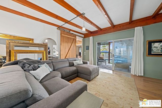 38613 Paradise Way, Cathedral City CA: https://media.crmls.org/mediaz/0660e007-0653-4799-b54b-1dff9cfbfd07.jpg