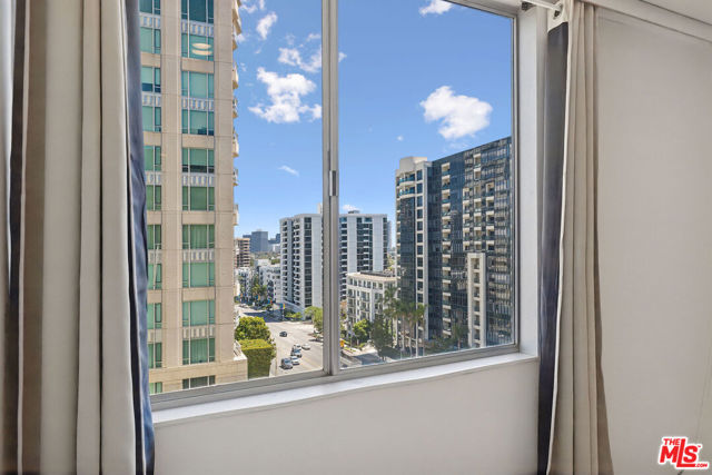10747 Wilshire Boulevard, Los Angeles CA: https://media.crmls.org/mediaz/06619a21-0544-4123-9b4a-6135801db2e4.jpg