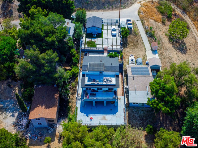 2617 Sierra Street, Los Angeles CA: https://media.crmls.org/mediaz/0661b153-121a-4954-8be1-6e0300720473.jpg