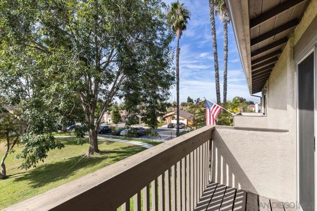 1444 Eagle Peak Ct., Chula Vista CA: https://media.crmls.org/mediaz/0662438a-4d5c-4cb2-9cb9-6b5aa245d2f8.jpg