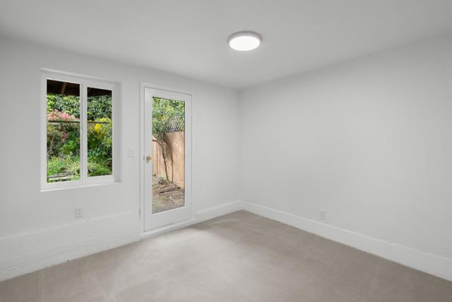 959 Avalon Avenue, San Francisco CA: https://media.crmls.org/mediaz/066273a2-3bb6-4dff-875a-c331550e902b.jpg
