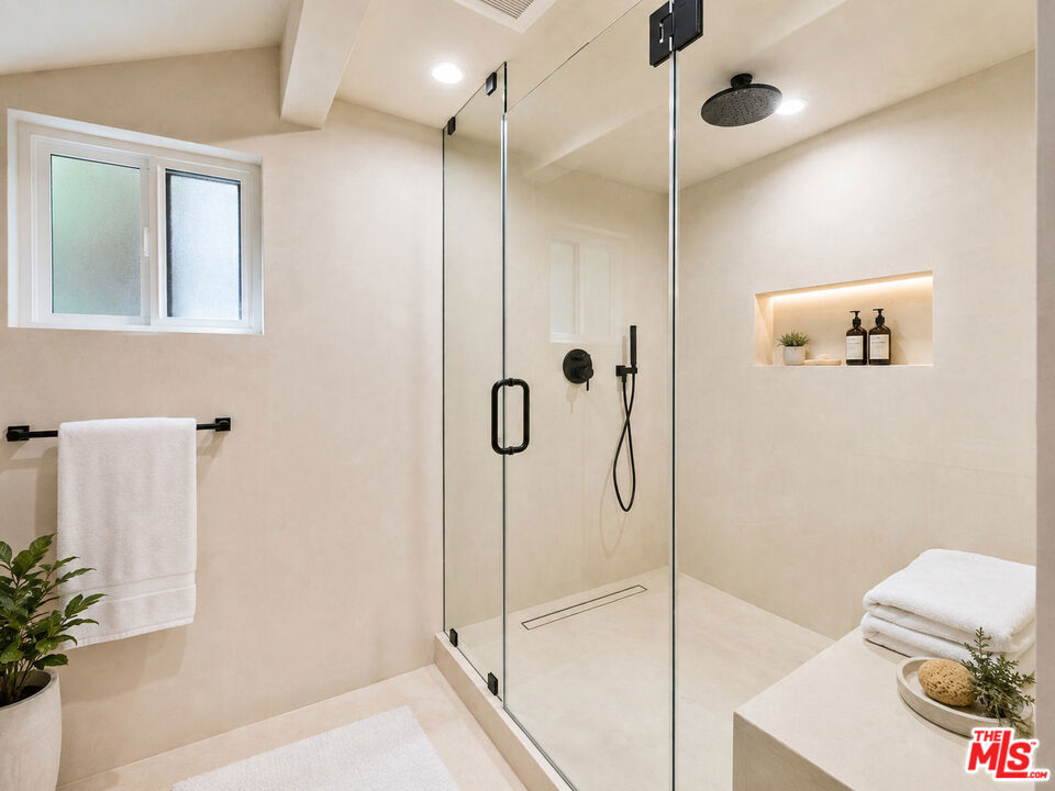 MLS #26874355 image #43