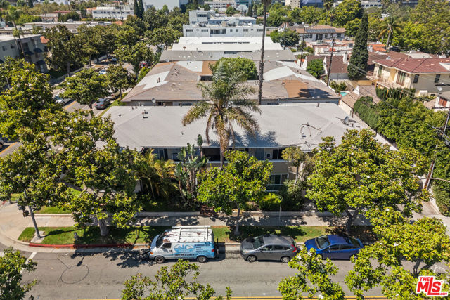272 South Doheny Drive photo 2