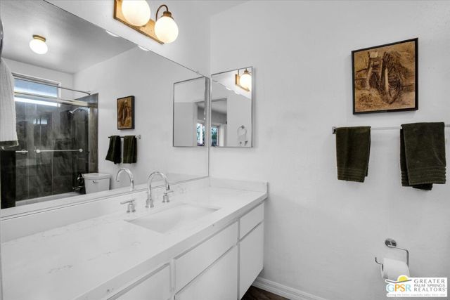 2250 Tamarisk Road, Palm Springs CA: https://media.crmls.org/mediaz/06651f4e-1cf9-4aec-a8da-b372e44e9dcd.jpg