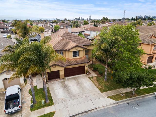 1033 Lewis Street, Salinas CA: https://media.crmls.org/mediaz/0665b938-0251-4464-9aa2-bba804f03c88.jpg