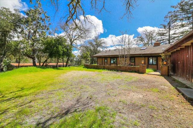 500 El Caminito Road, Carmel Valley CA: https://media.crmls.org/mediaz/0665f442-3844-4509-a9e9-d48f5531d16b.jpg